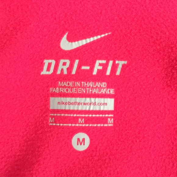 Nike - Women’s active wear pullover - Picture 4 of 5